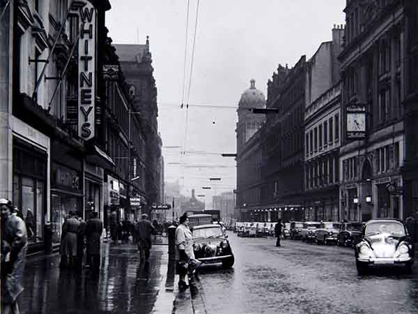 Dreich day in Buchanan Street (Print 2333849)